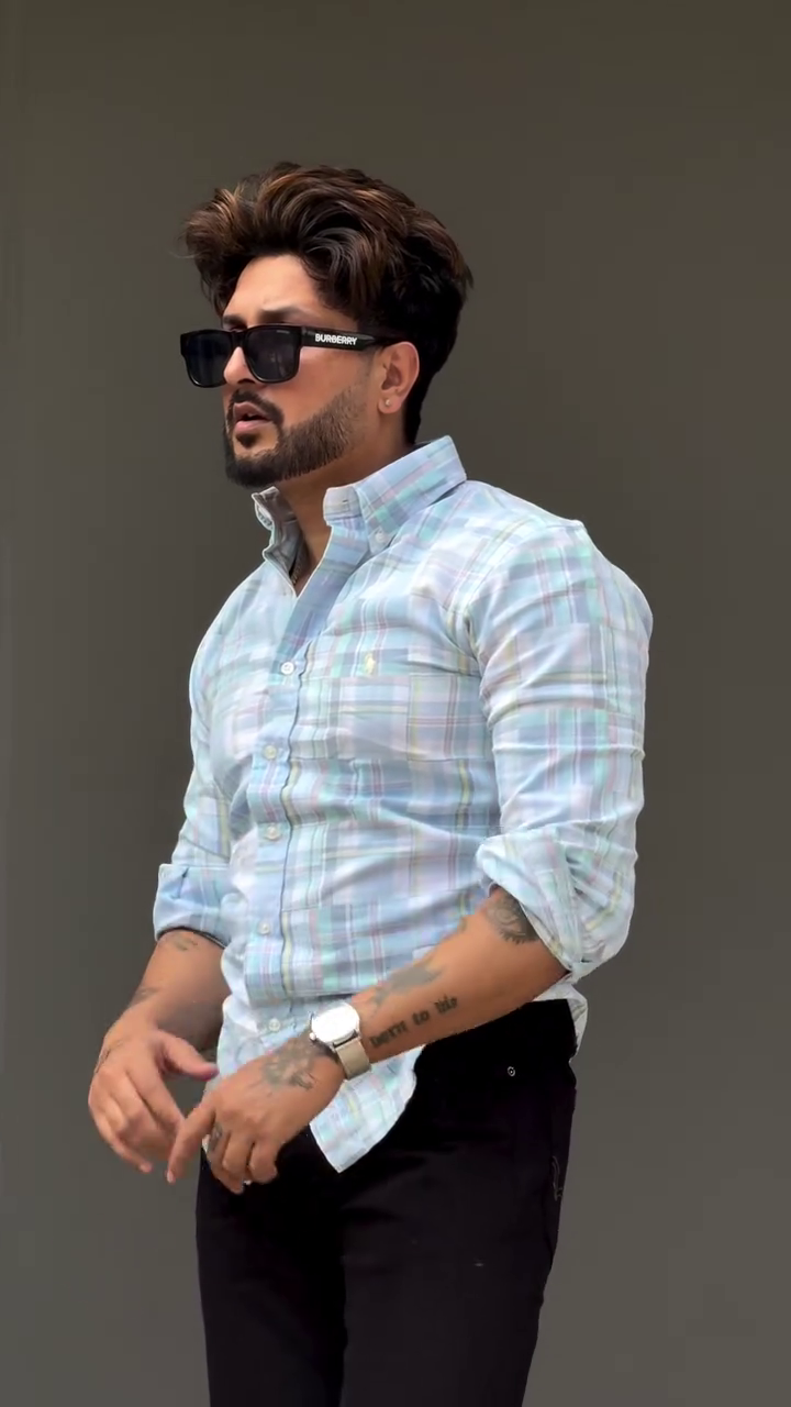 Men Checked Spread Collar Cotton Casual Shirt - Image 3