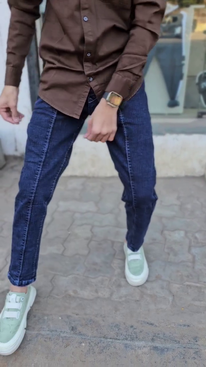 Men Charcoal Grey Regular Fit Jeans - Image 4