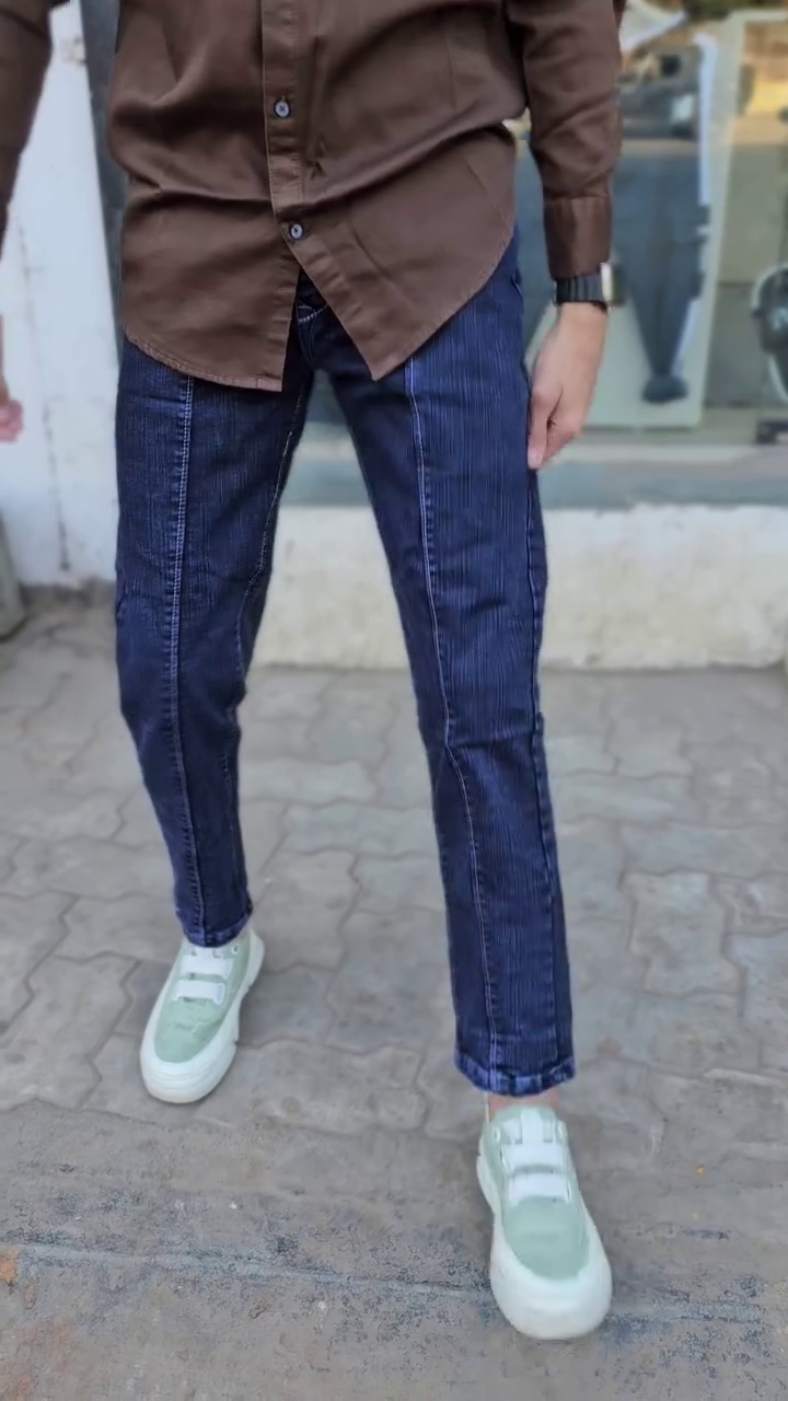 Men Charcoal Grey Regular Fit Jeans - Image 3
