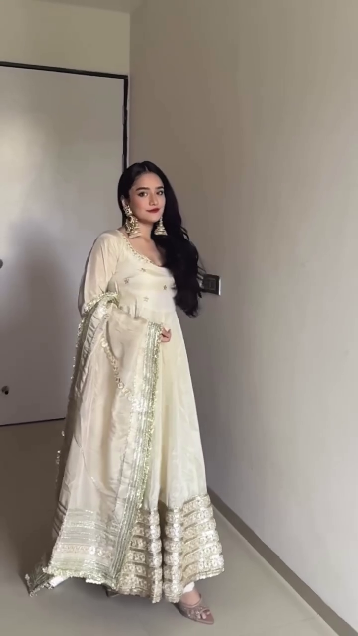 Women Cream Anarkali Kurta Set with Dupatta - Image 6