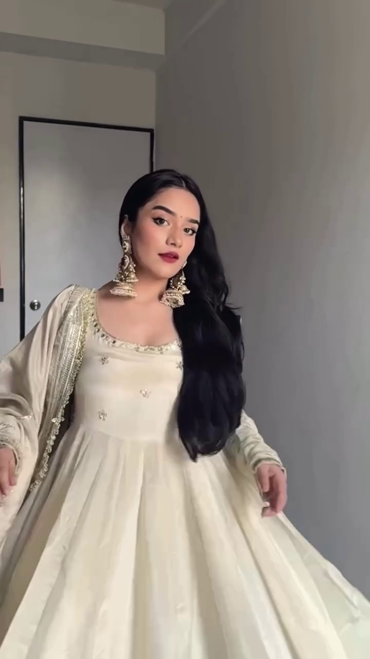 Women Cream Anarkali Kurta Set with Dupatta - Image 3